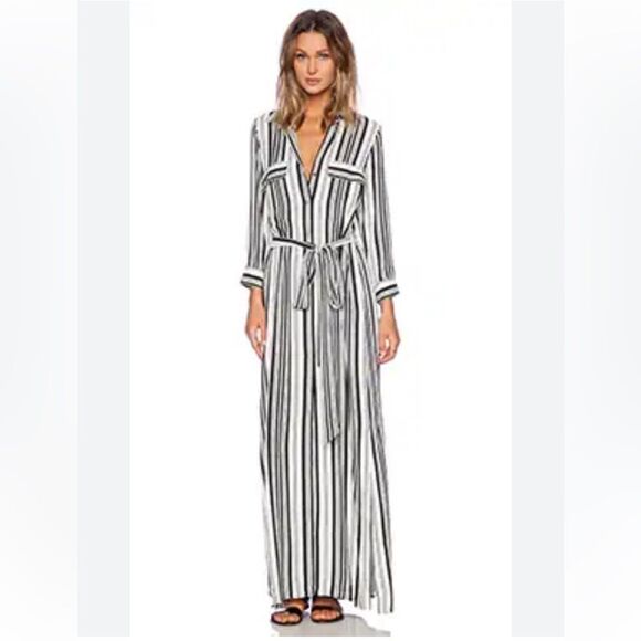 LA't by L'agence
Long Tie Waist Shirt Dress in Black & White. Missing tie - Picture 1 of 15